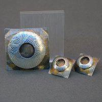 KM011