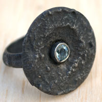 P021